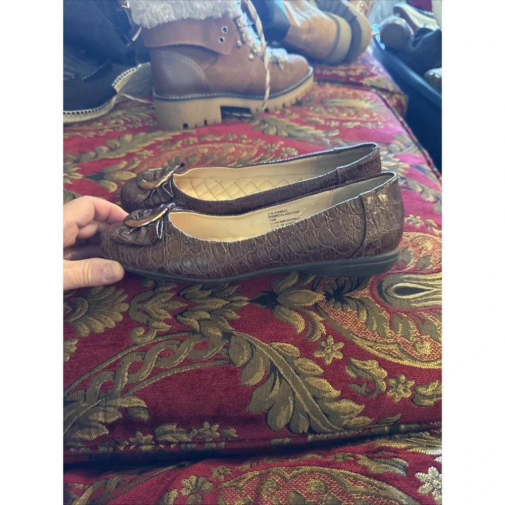 Women's Rialto Dress Shoes Size7.5 Brown